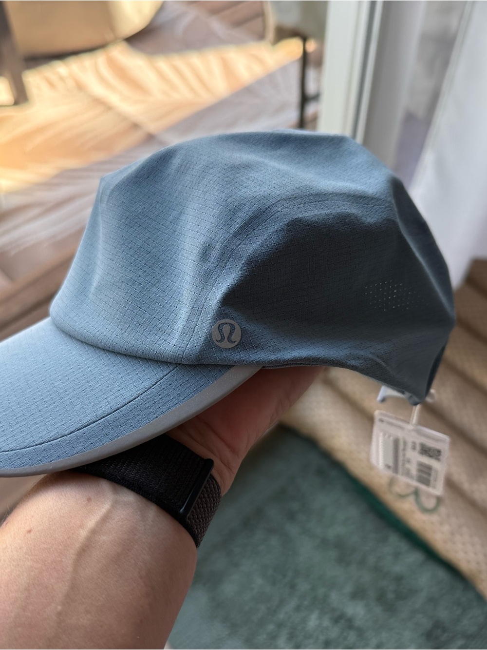 NWT - lululemon athletica Slate Blue Lightweight Performance Cap